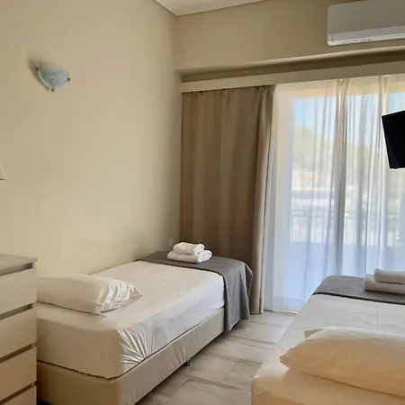 Aparthotel Helen Poros Town