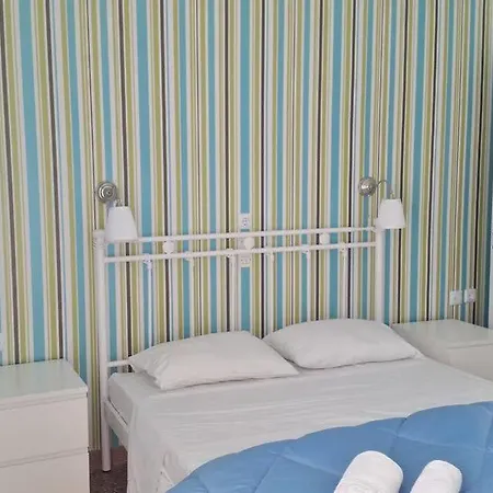 Aparthotel Helen Poros Town